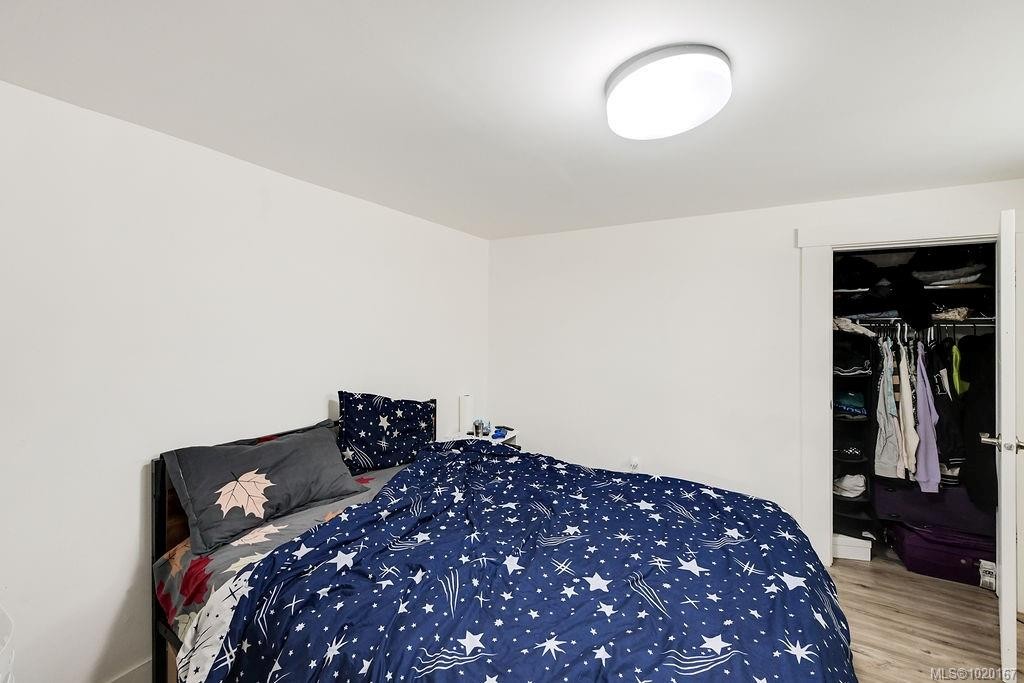 2710 Victor St, Victoria, BC