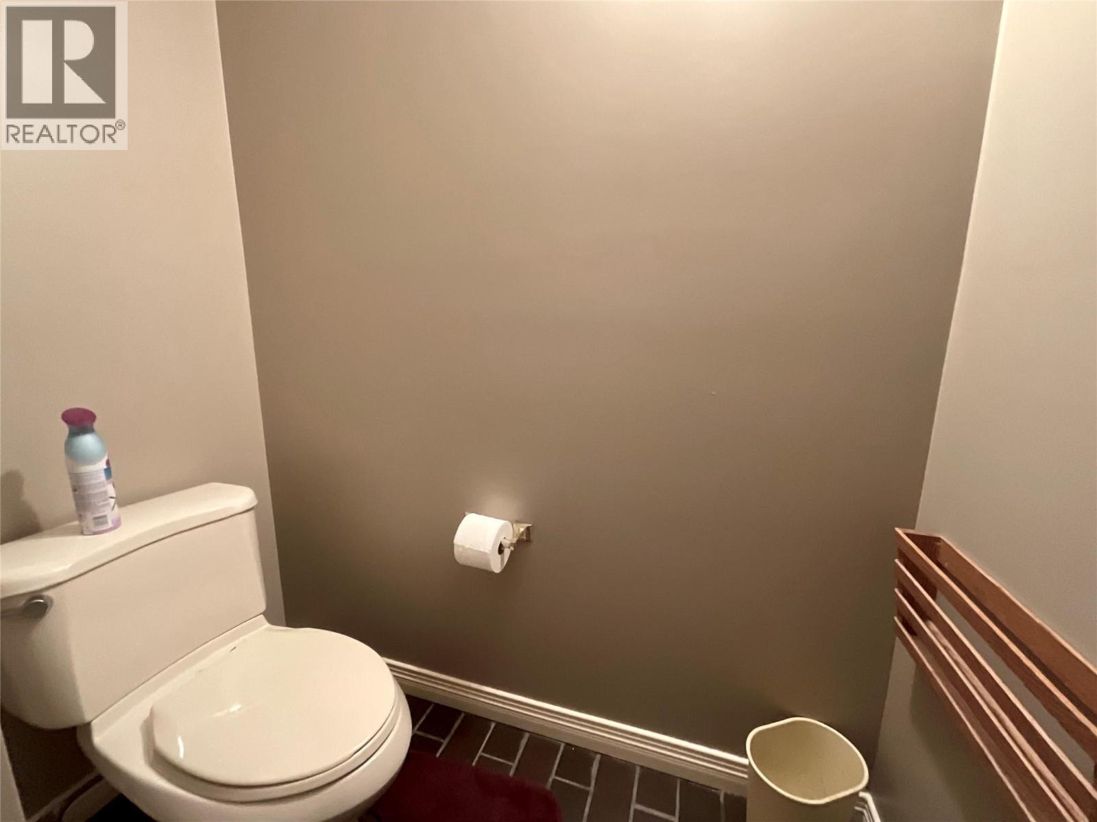 12 Collier Place, Tumbler Ridge, BC - Indoor Photo Showing Bathroom