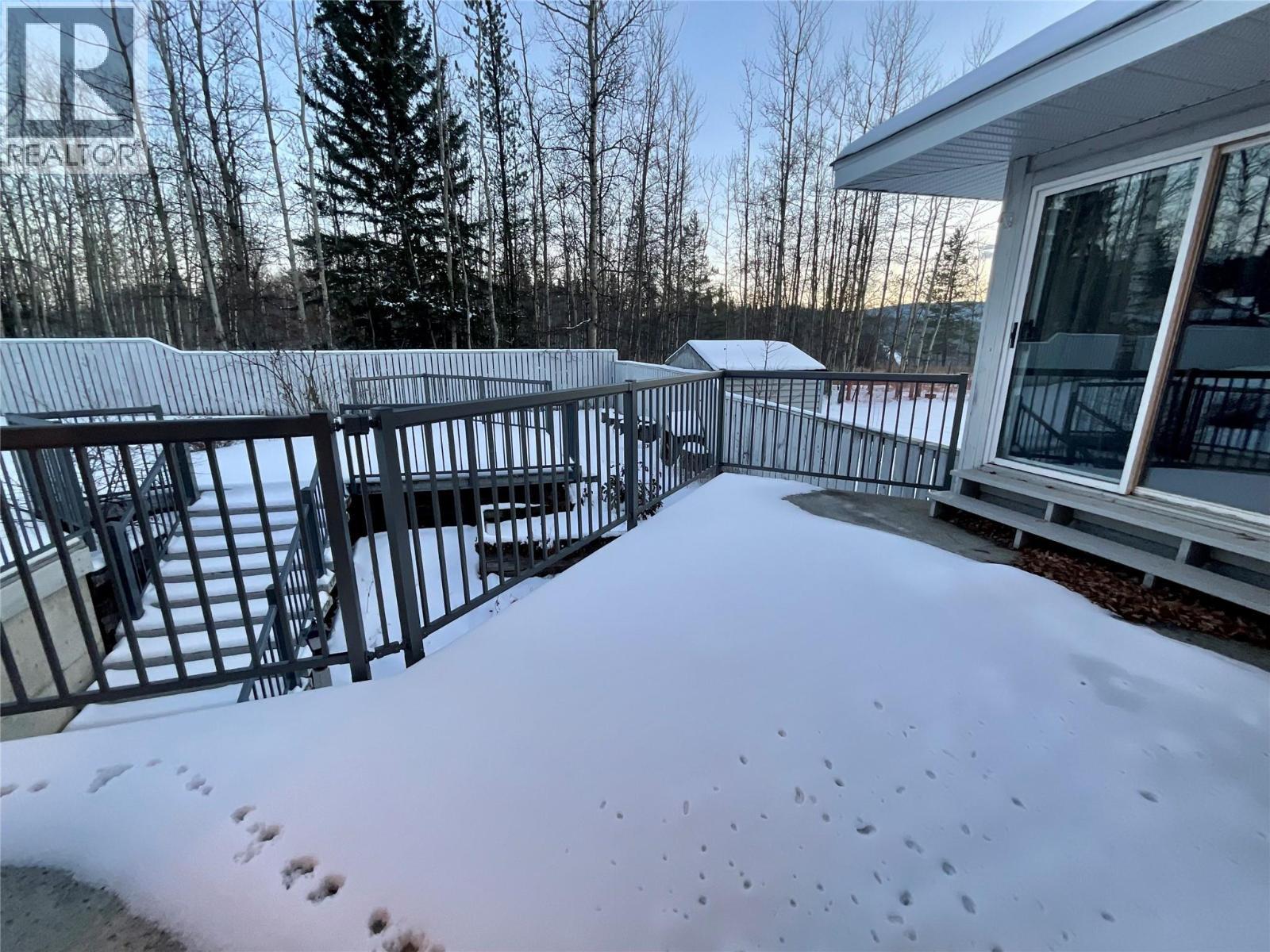 12 Collier Place, Tumbler Ridge, BC - Outdoor