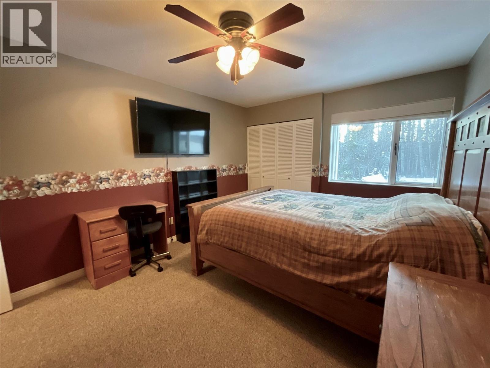 12 Collier Place, Tumbler Ridge, BC - Indoor Photo Showing Bedroom