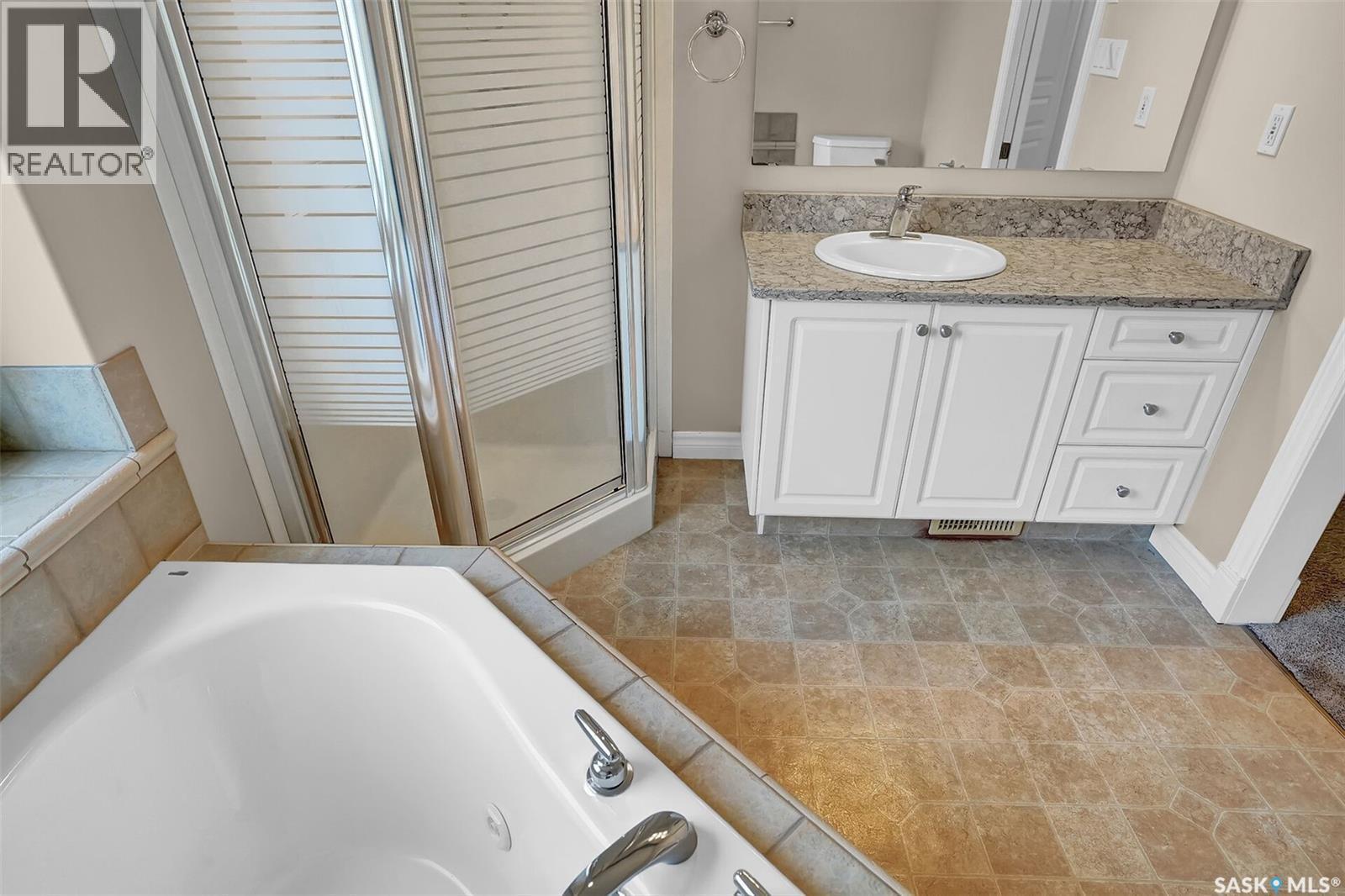 21 Woods Crescent, Edenwold Rm No.158, SK - Indoor Photo Showing Bathroom