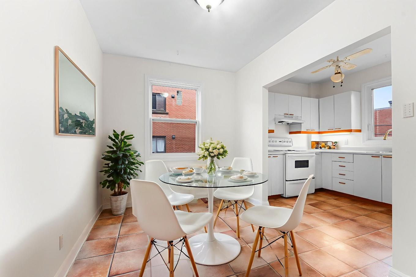 Overall view - 6-3145 Av. Linton, Montréal (Côte-Des-Neiges/Notre-Dame-De-Grâce), QC - Indoor Photo Showing Dining Room