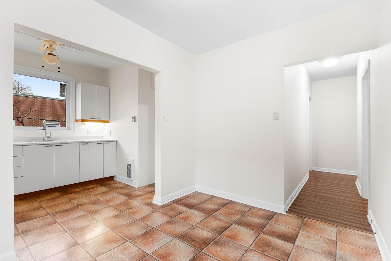 Overall view - 6-3145 Av. Linton, Montréal (Côte-Des-Neiges/Notre-Dame-De-Grâce), QC - Indoor Photo Showing Kitchen