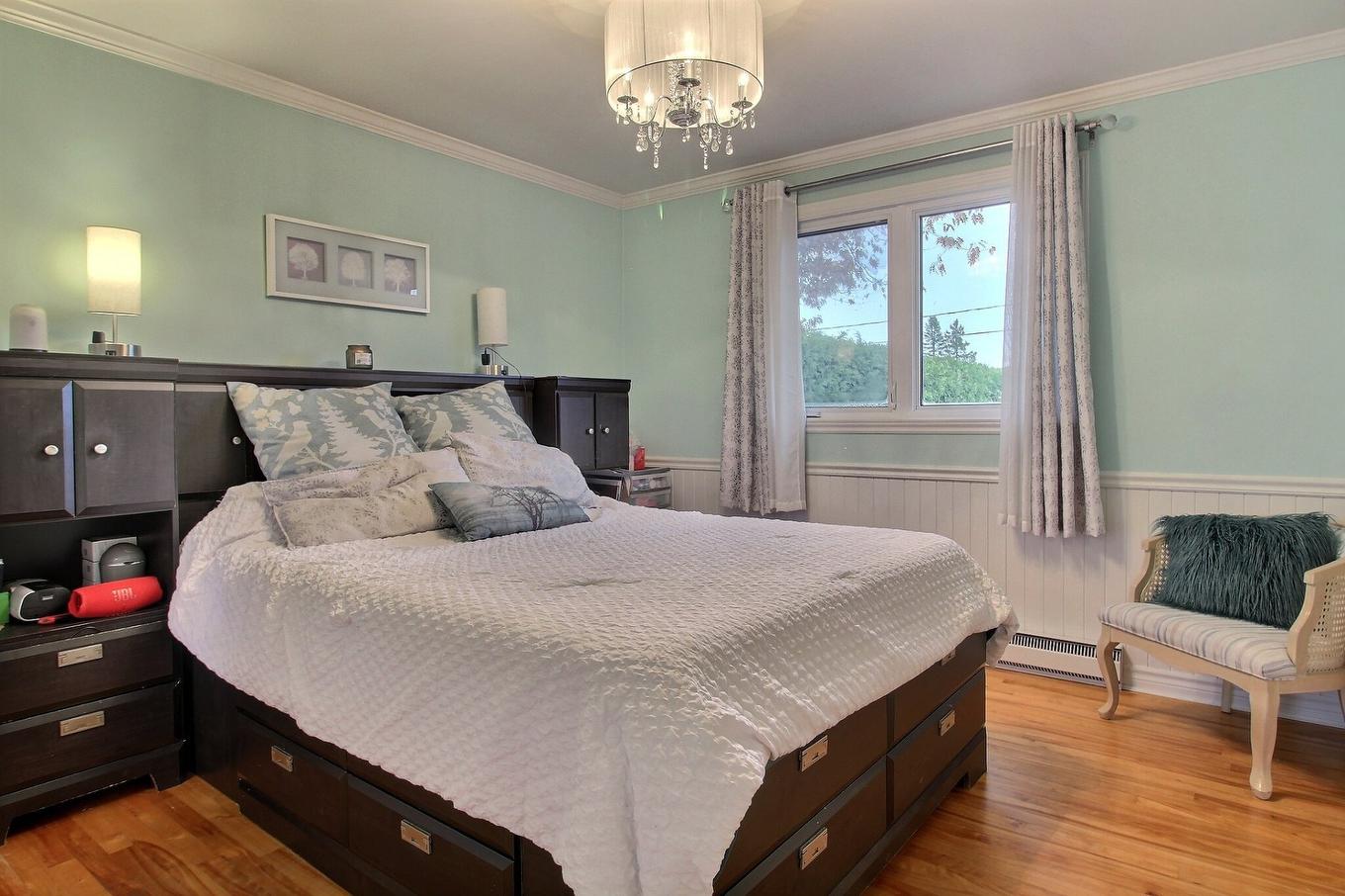 Chambre à coucher - 2125 Rue St-Denis, Drummondville, QC - Indoor Photo Showing Bedroom