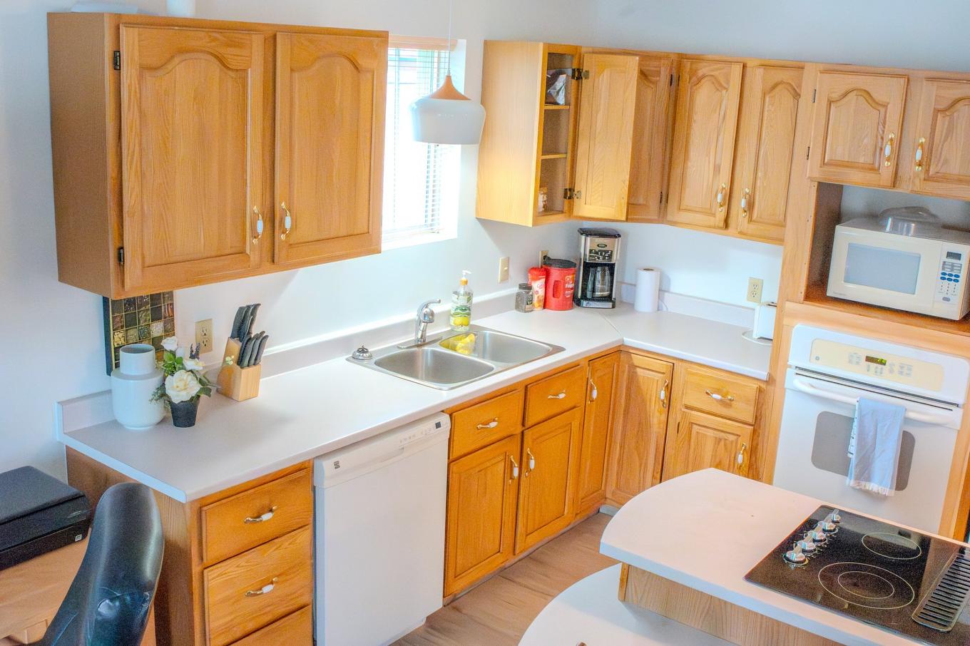 Cuisine - 39 Rue Monseigneur-Tessier E., Rouyn-Noranda, QC - Indoor Photo Showing Kitchen With Double Sink