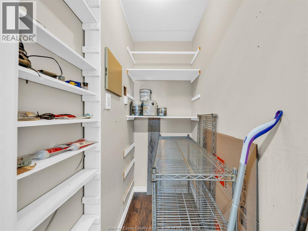 3936 Wyandotte East Unit# 906, Windsor, ON - Indoor With Storage