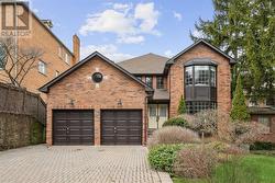 2 IVOR ROAD Toronto, ON M4N 2H4