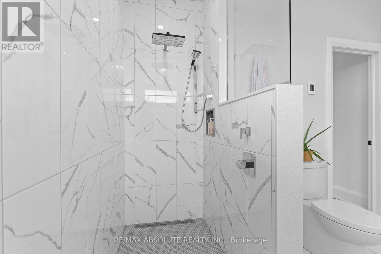 131 Cherryhill Drive, Ottawa, ON - Indoor Photo Showing Bathroom