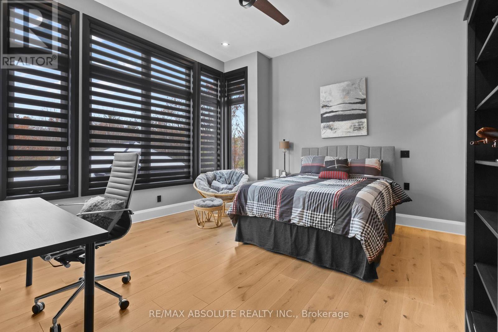 This bedroom has 12 foot ceilings! - 131 Cherryhill Drive, Ottawa, ON - Indoor Photo Showing Bedroom