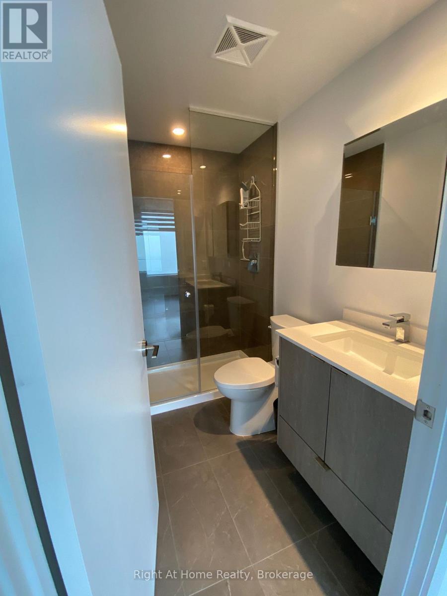 3308 - 1928 Lakeshore Boulevard W, Toronto (South Parkdale), ON - Indoor Photo Showing Bathroom