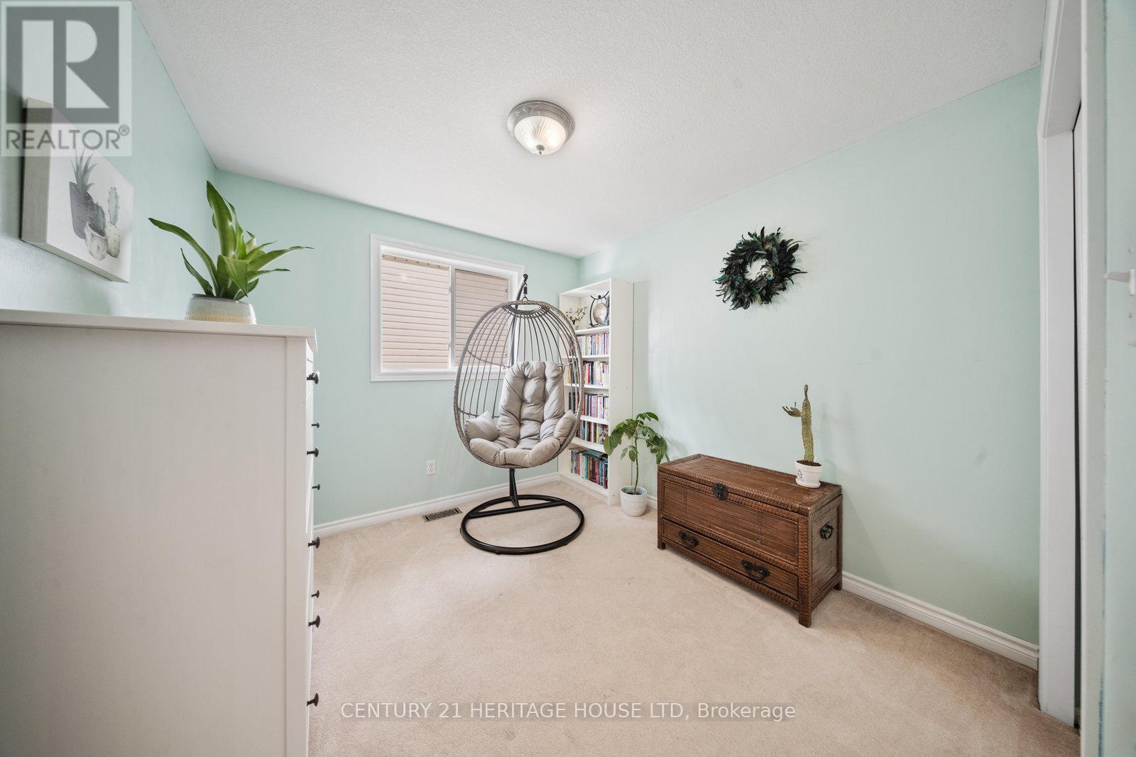 43 Idlewilde Lane, Hamilton, ON - Indoor Photo Showing Other Room