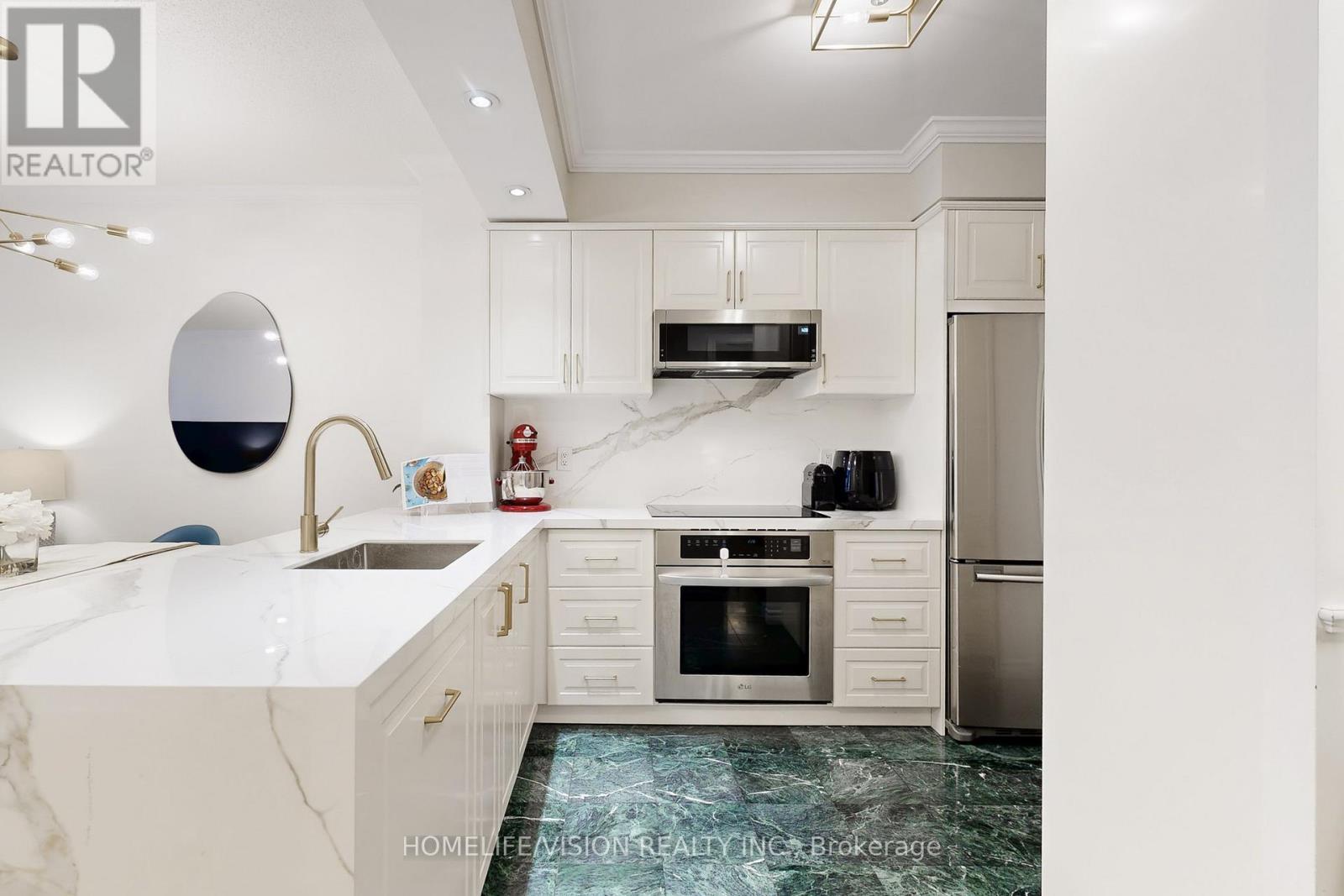 508 - 28 William Carson Crescent, Toronto, ON - Indoor Photo Showing Kitchen With Upgraded Kitchen