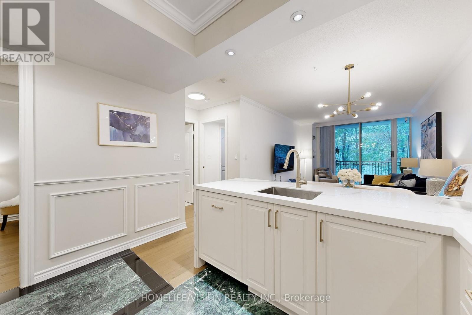 508 - 28 William Carson Crescent, Toronto, ON - Indoor Photo Showing Kitchen