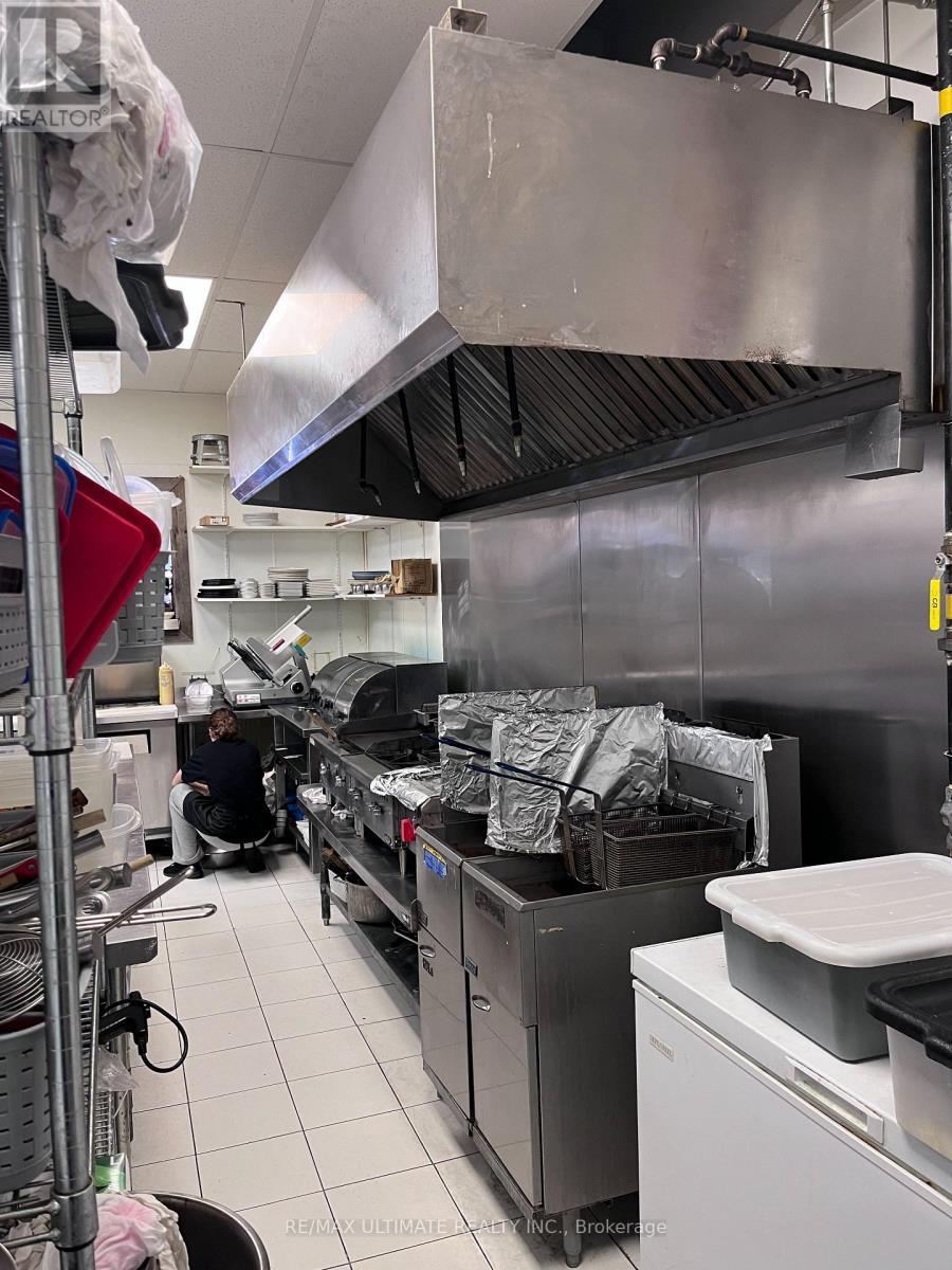 22 - 8707 Dufferin Street, Vaughan, ON