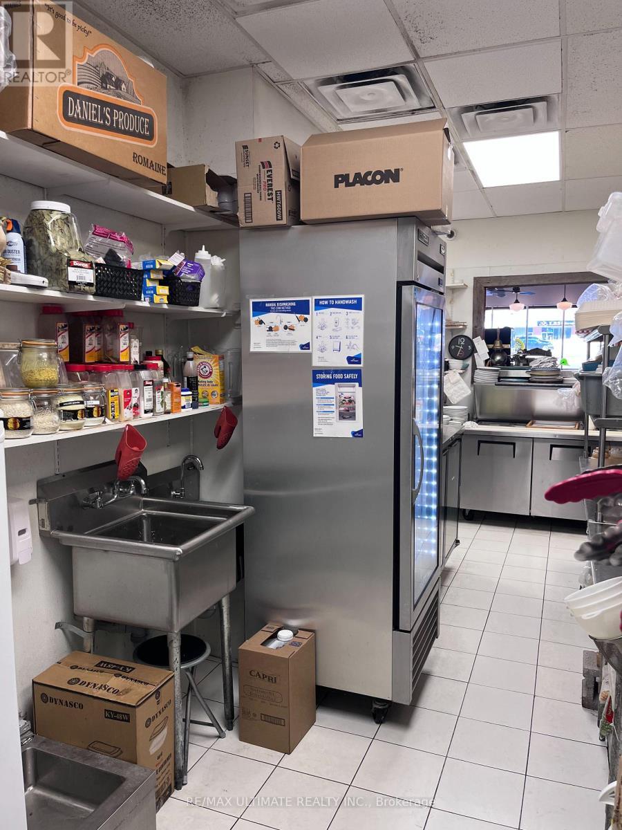 22 - 8707 Dufferin Street, Vaughan, ON