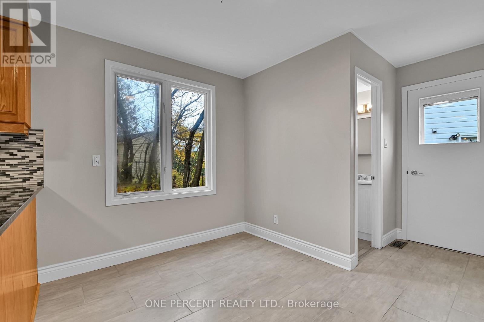 5 Parkridge Crescent, Ottawa, ON - Indoor Photo Showing Other Room