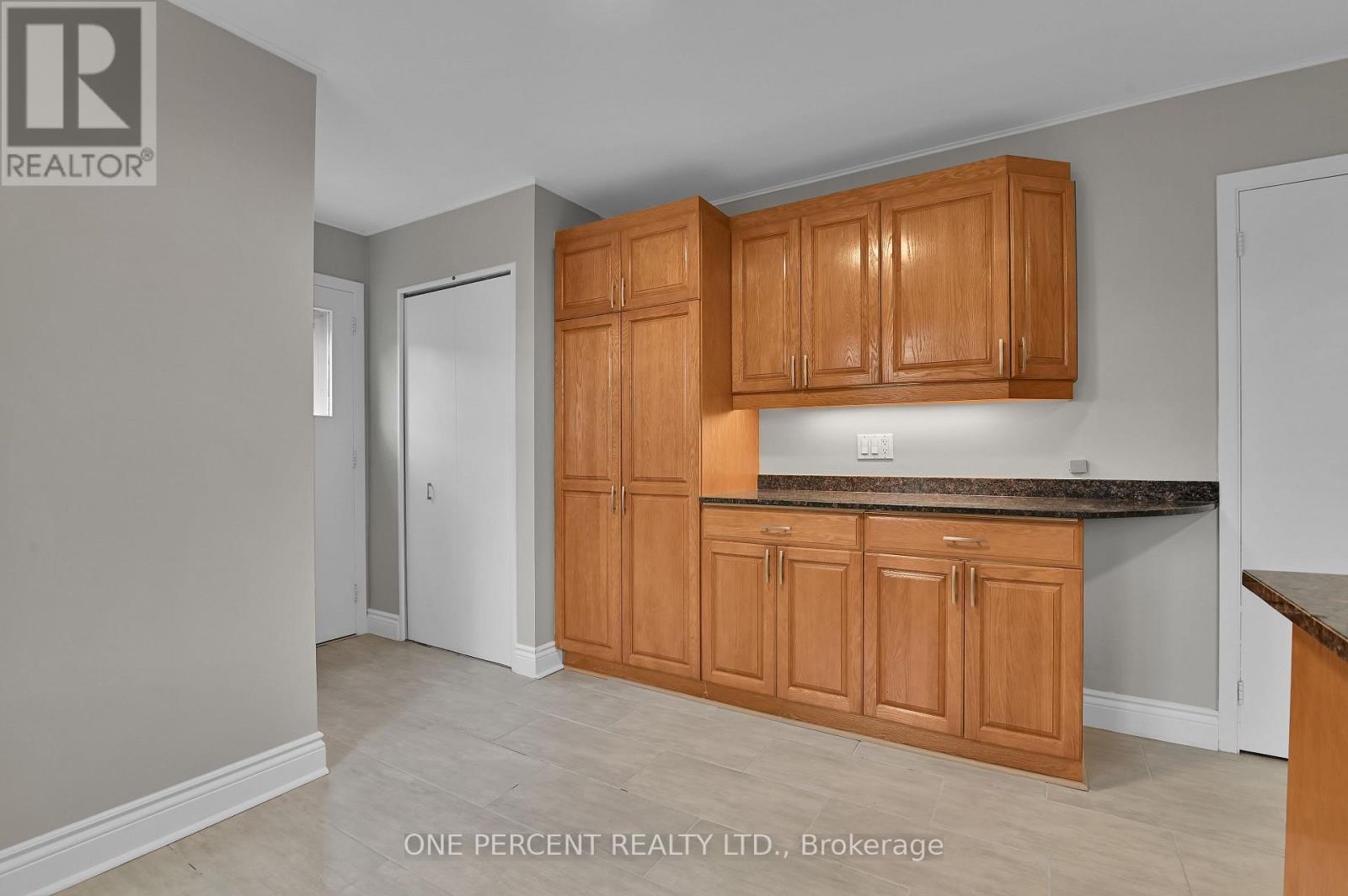 5 Parkridge Crescent, Ottawa, ON - Indoor