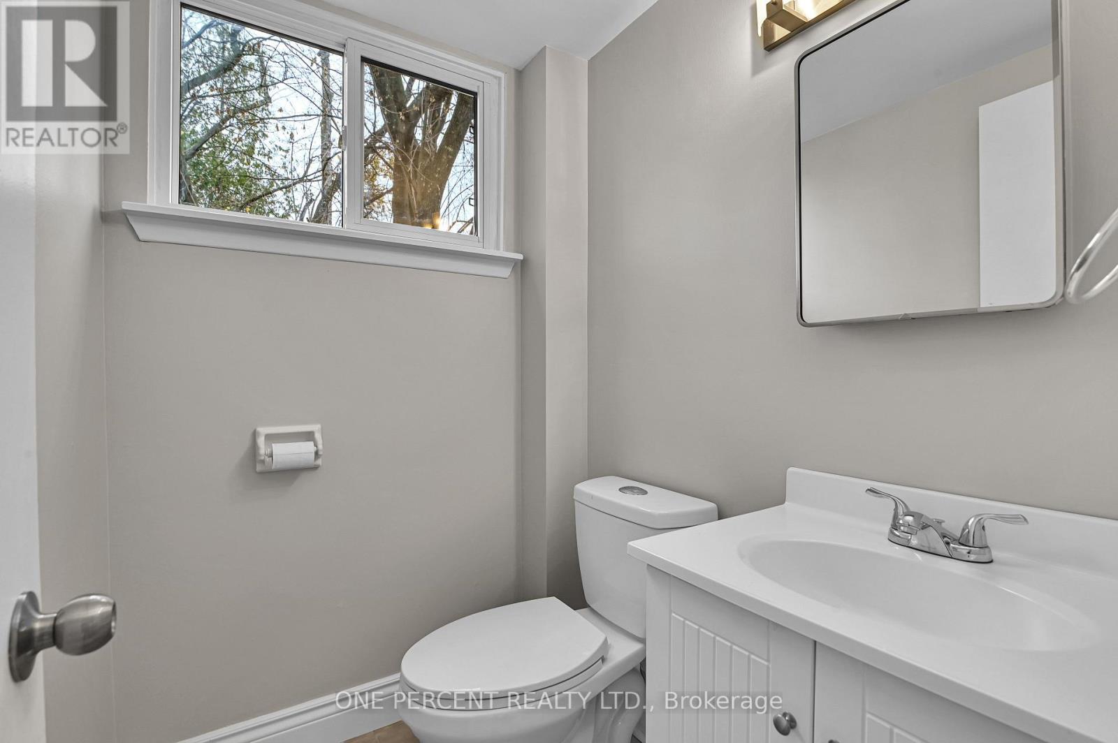 5 Parkridge Crescent, Ottawa, ON - Indoor Photo Showing Bathroom