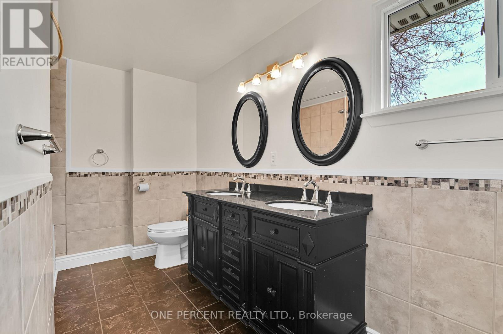 5 Parkridge Crescent, Ottawa, ON - Indoor Photo Showing Bathroom