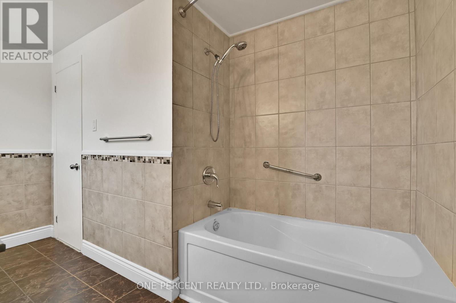 5 Parkridge Crescent, Ottawa, ON - Indoor Photo Showing Bathroom