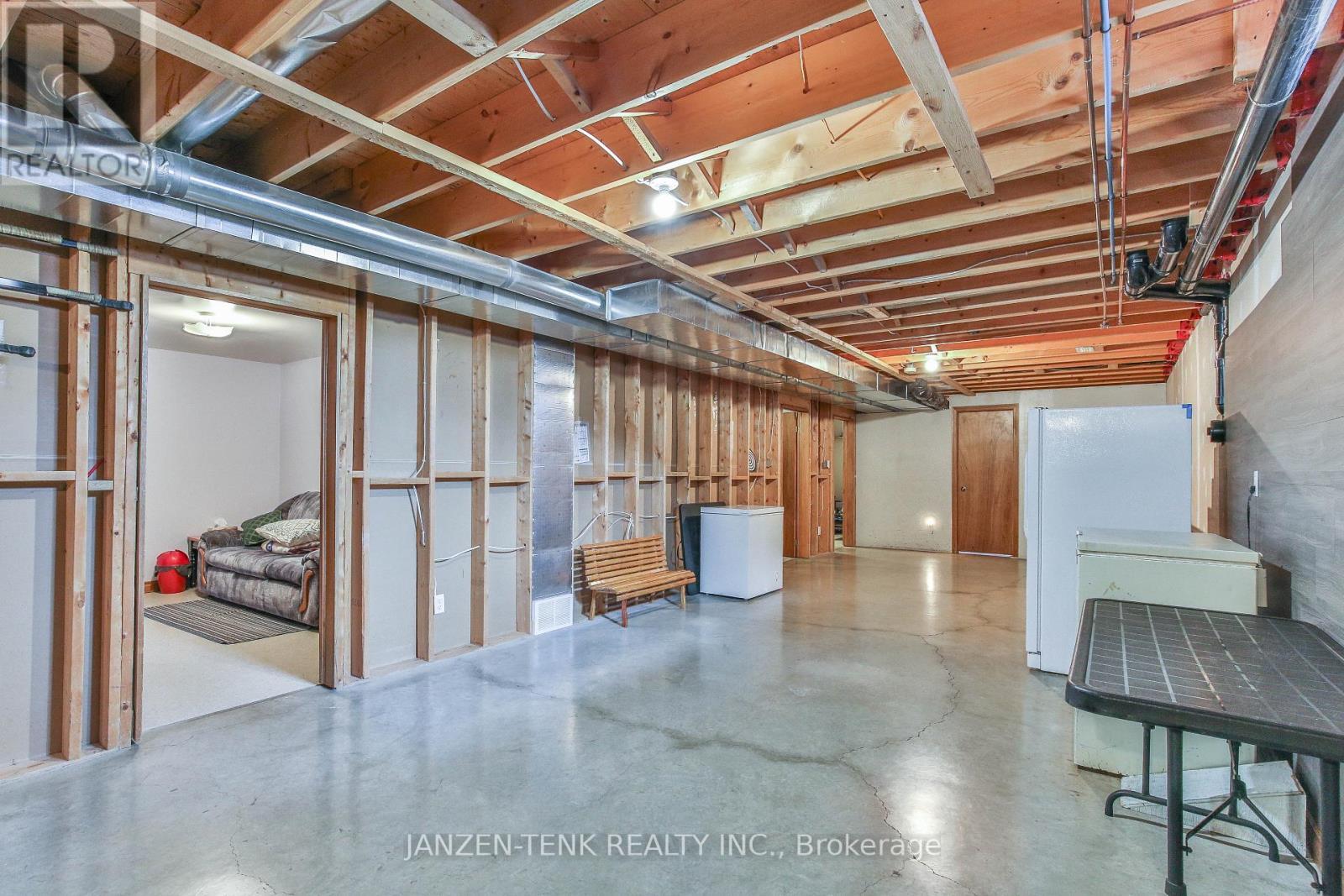 1728 1St Concession Road, Norfolk, ON - Indoor Photo Showing Basement