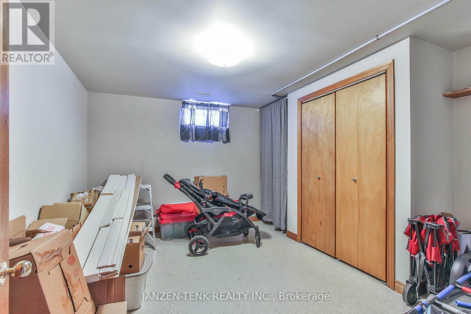 1728 1St Concession Road, Norfolk, ON - Indoor Photo Showing Other Room