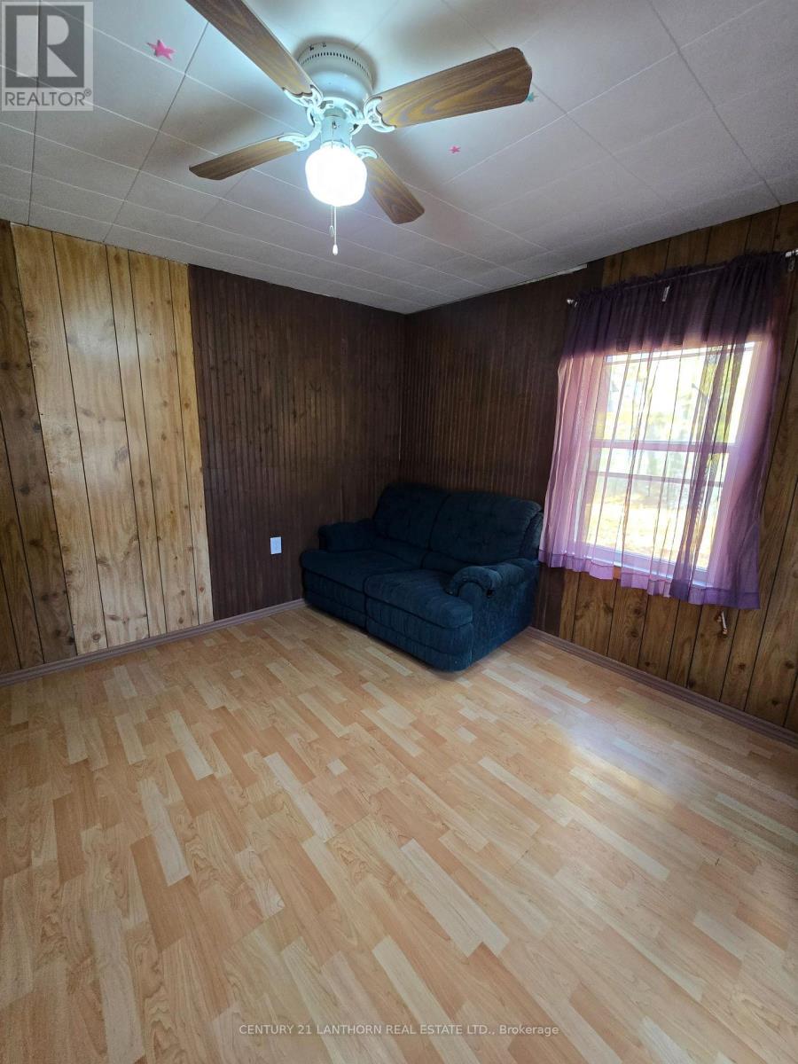 2436 Henderson Road, Frontenac (Frontenac Centre), ON - Indoor Photo Showing Other Room