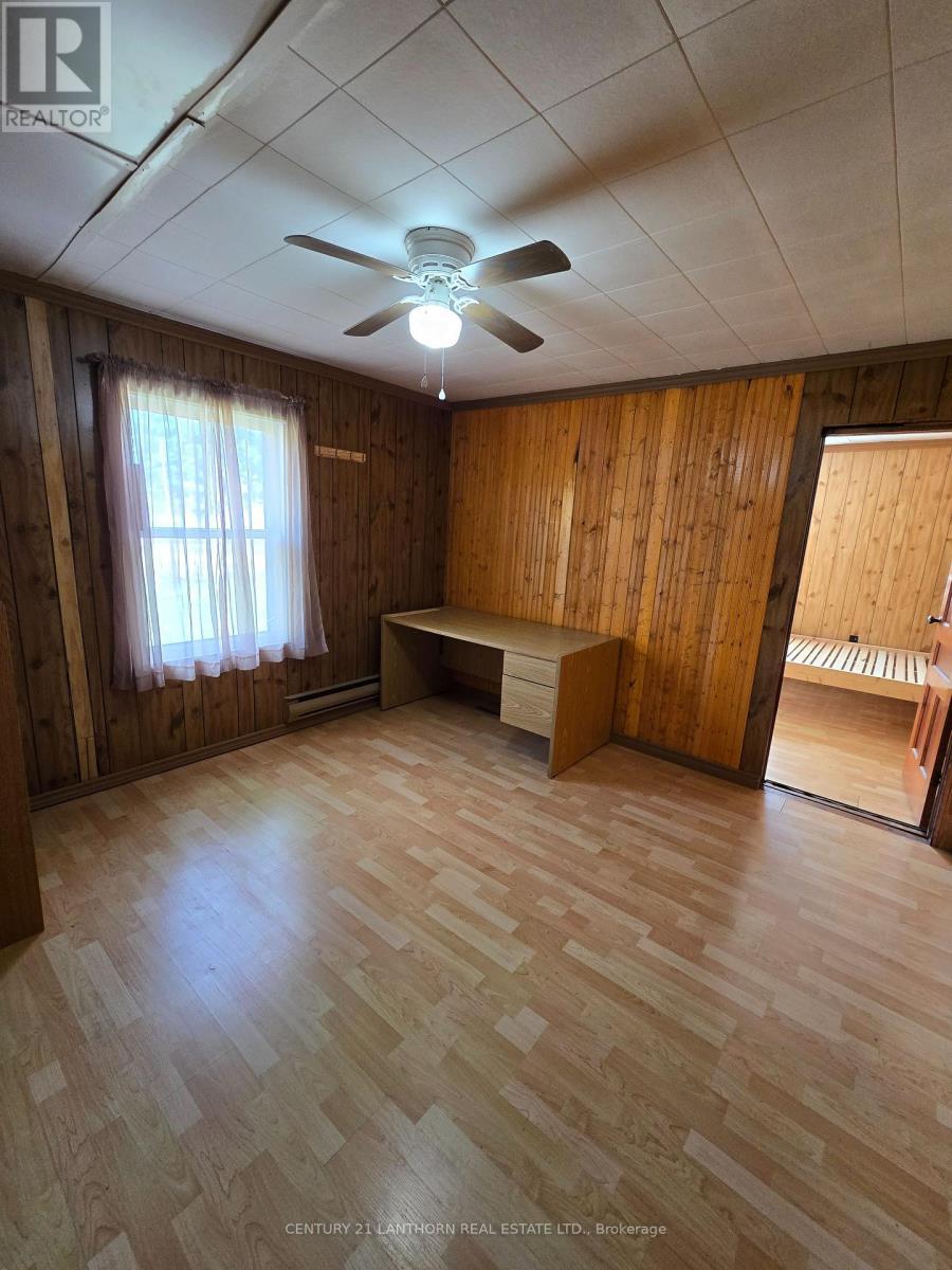 2436 Henderson Road, Frontenac (Frontenac Centre), ON - Indoor Photo Showing Other Room