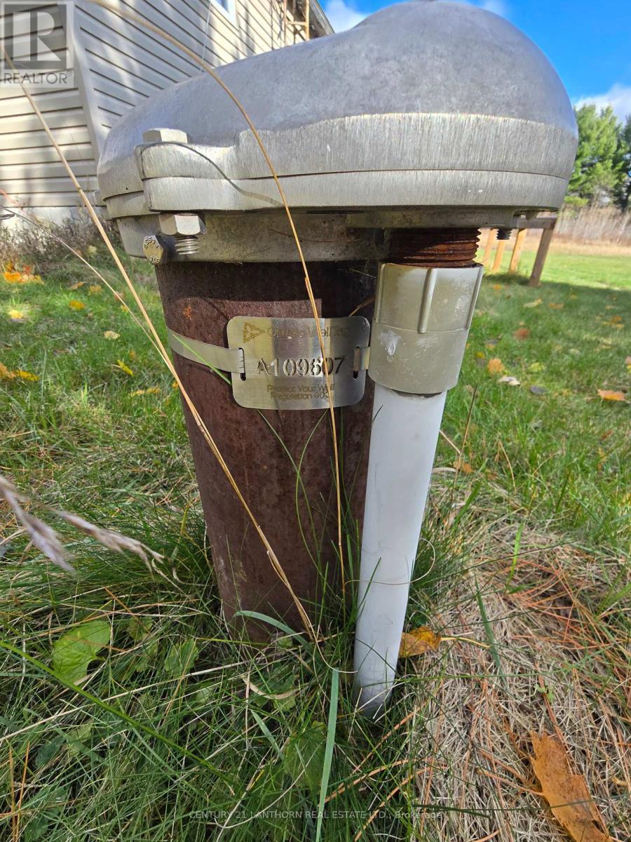 2436 Henderson Road, Frontenac (Frontenac Centre), ON - Outdoor