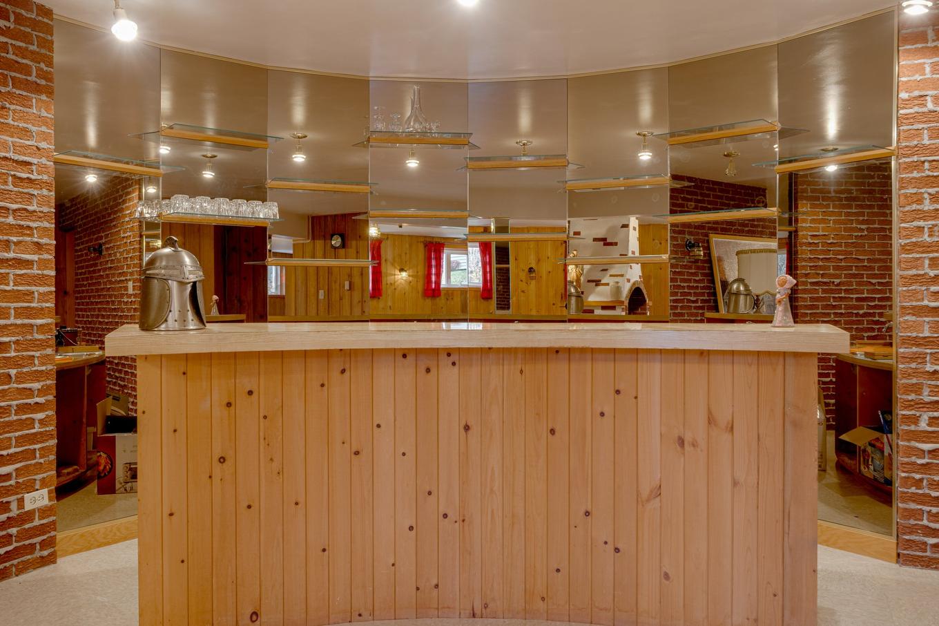 Bar - 2880 Av. Marivaux, Québec (Les Rivières), QC - Indoor Photo Showing Other Room