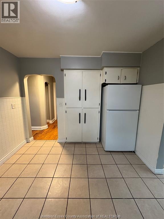 909 Monmouth, Windsor, ON - Indoor Photo Showing Other Room