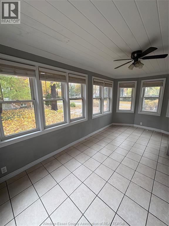 909 Monmouth, Windsor, ON - Indoor Photo Showing Other Room