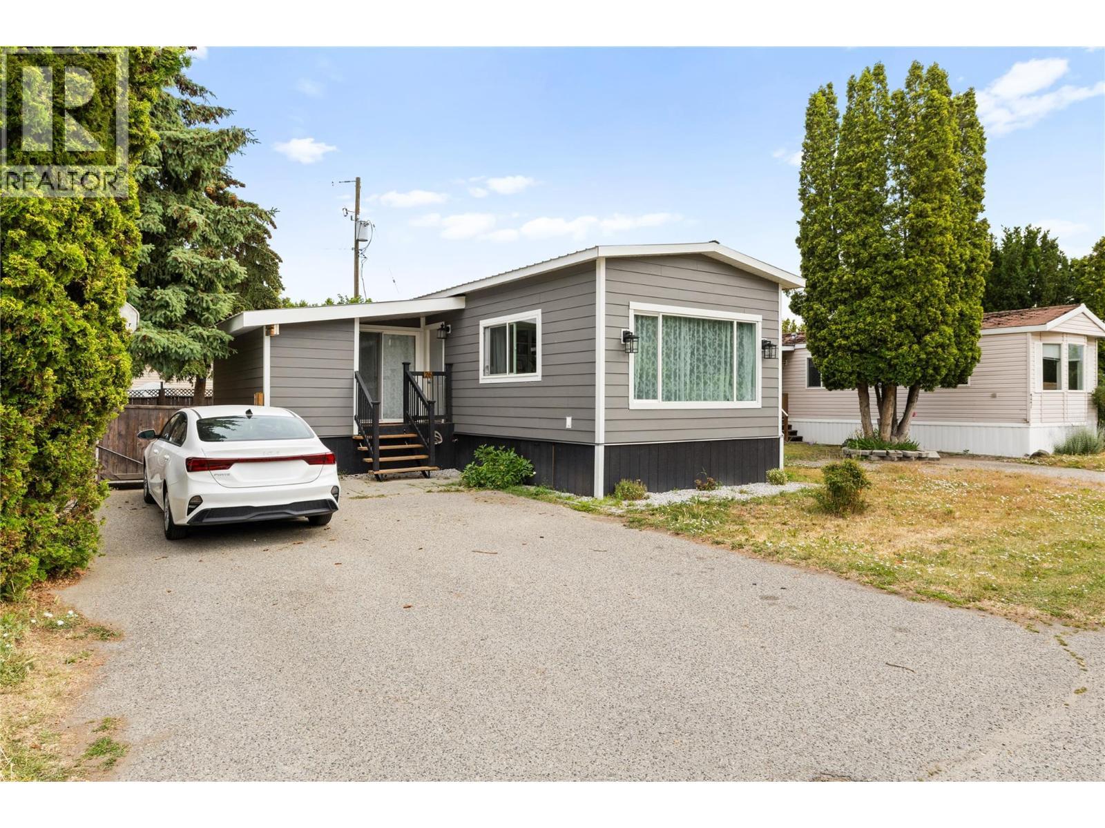 Lots of Parking - 2005 Boucherie Road Unit# 26, West Kelowna, BC
