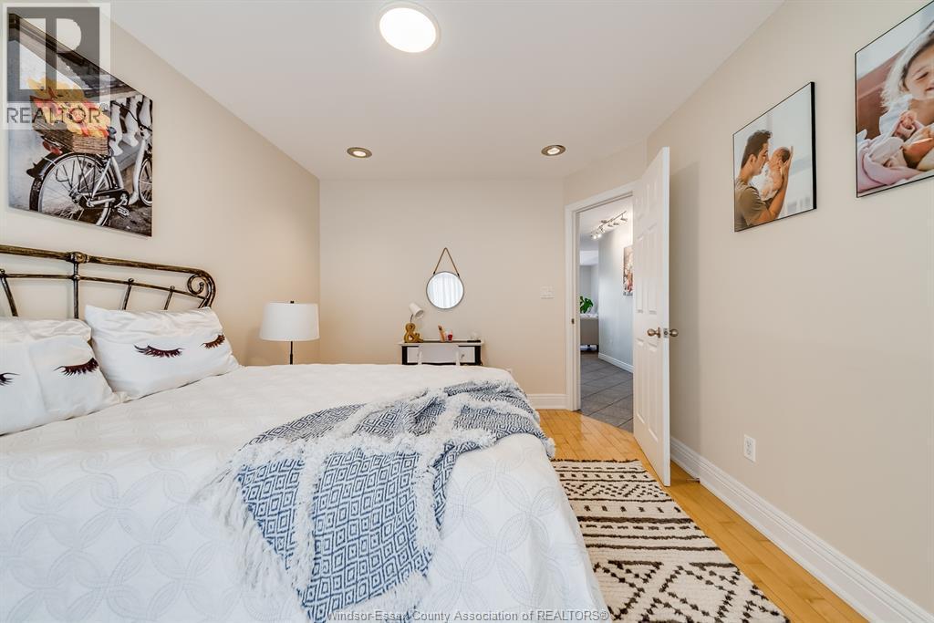 1174 Clover, Windsor, ON - Indoor Photo Showing Bedroom
