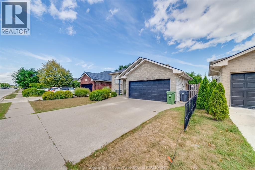 1174 Clover, Windsor, ON - Outdoor