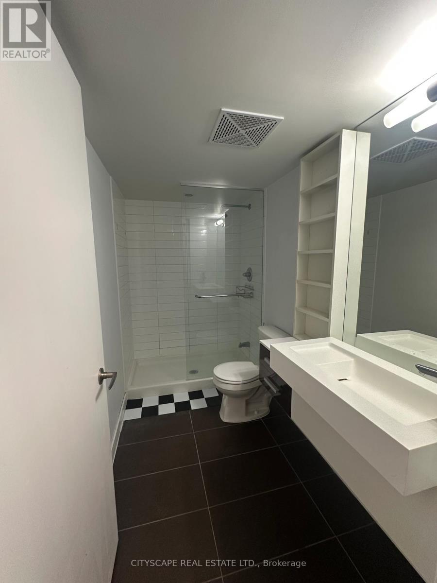 1902 - 38 Dan Leckie Way, Toronto, ON - Indoor Photo Showing Bathroom