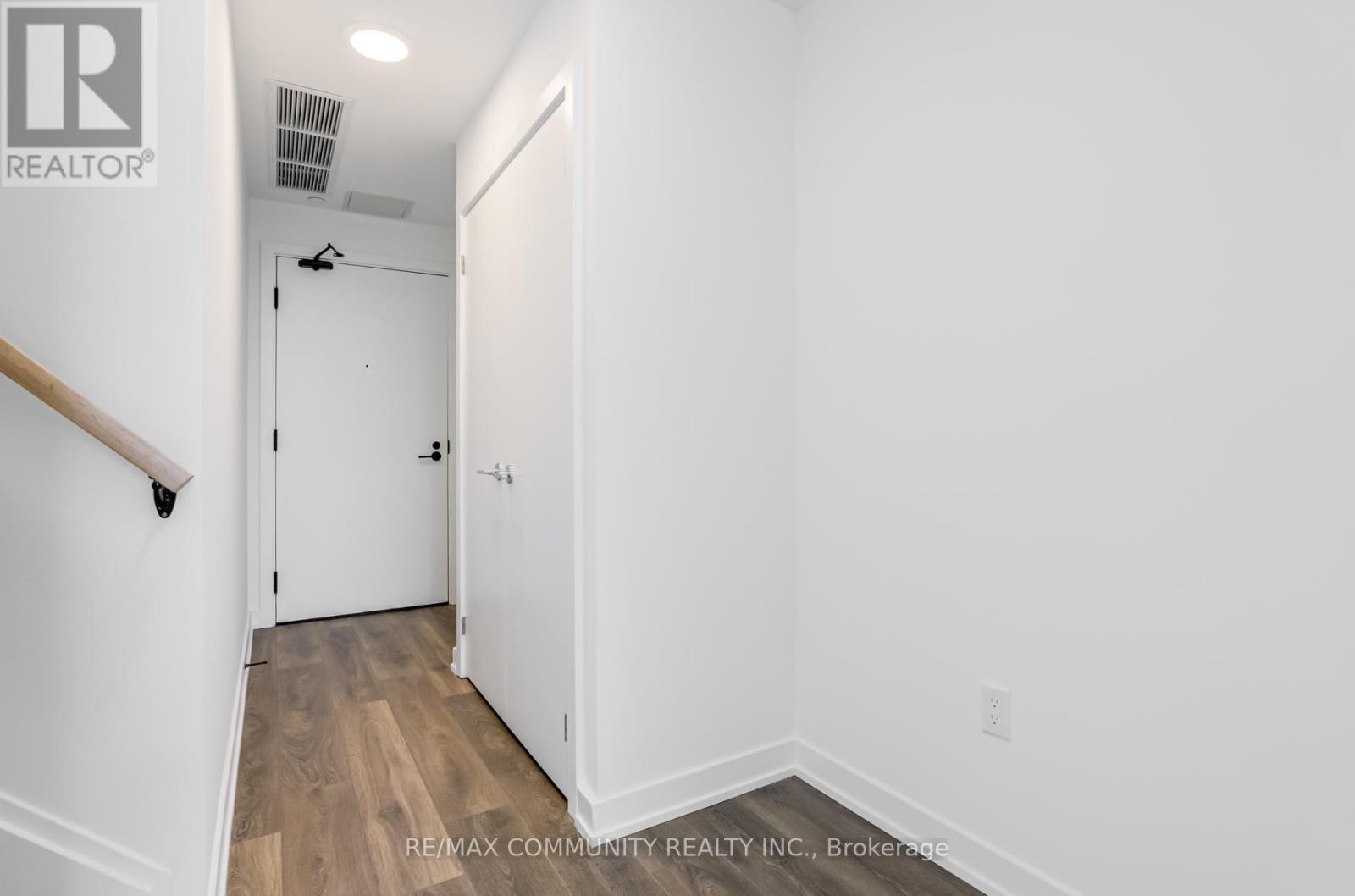 190 - 1608 Charles Street, Whitby, ON - Indoor Photo Showing Other Room