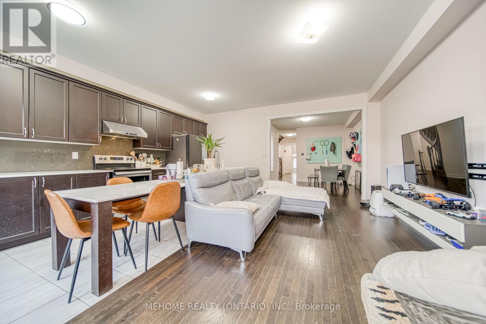 13 Titan Trail, Markham, ON - Indoor