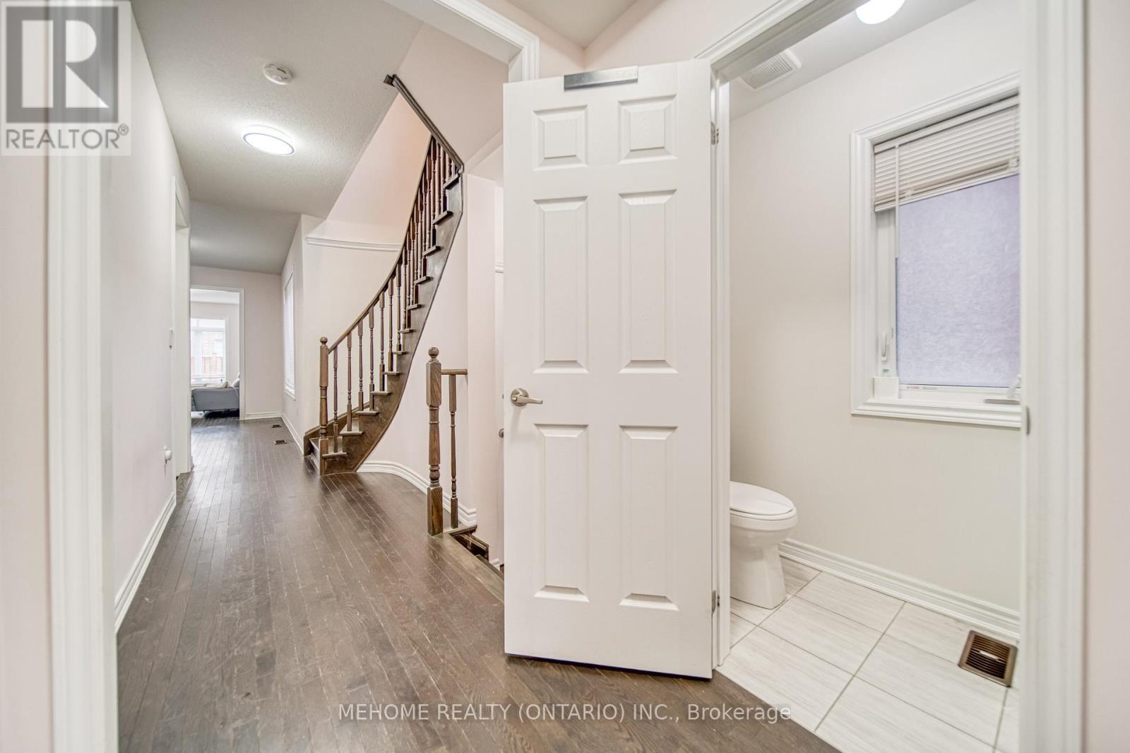 13 Titan Trail, Markham, ON - Indoor Photo Showing Other Room