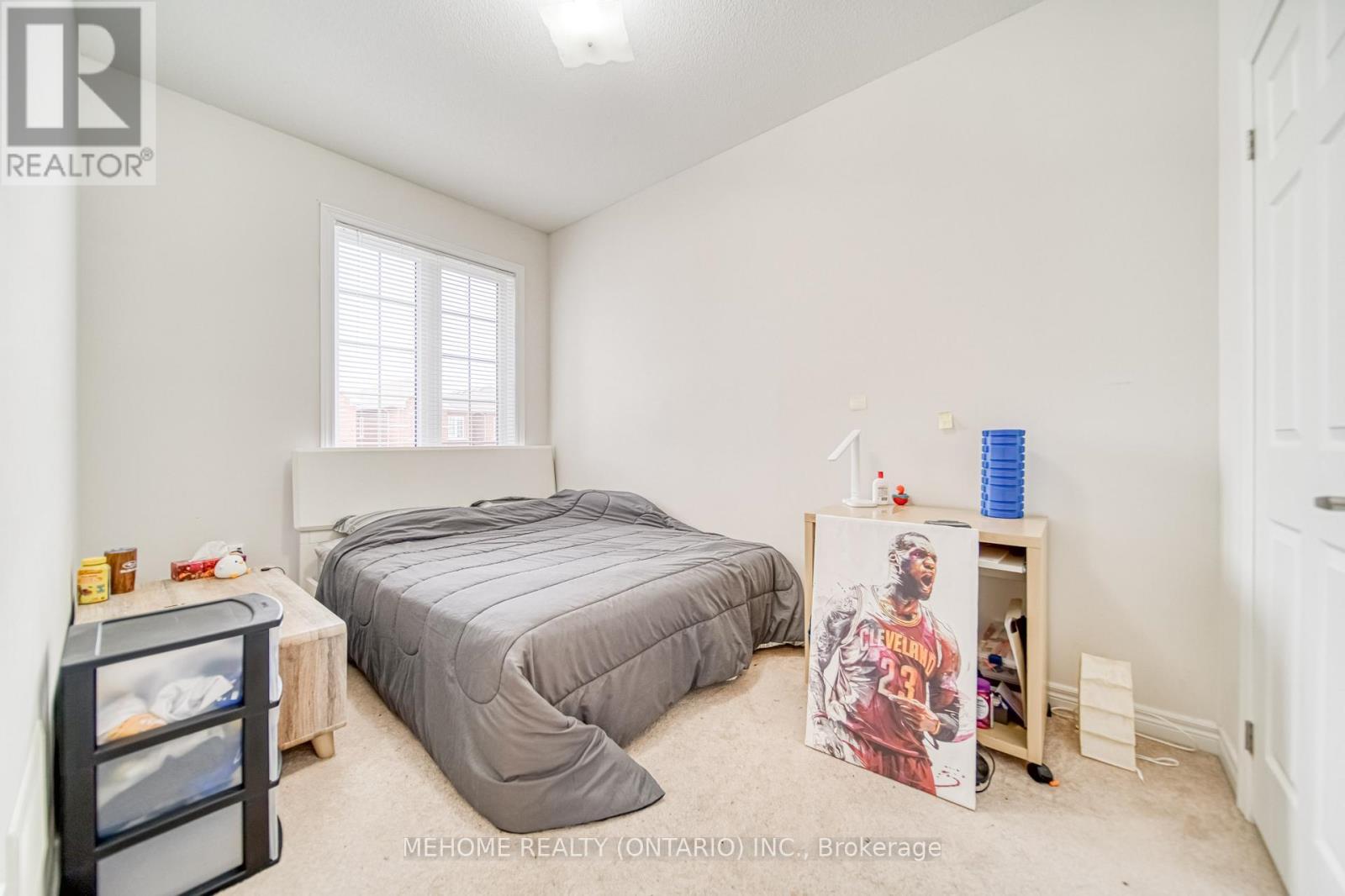 13 Titan Trail, Markham, ON - Indoor Photo Showing Bedroom