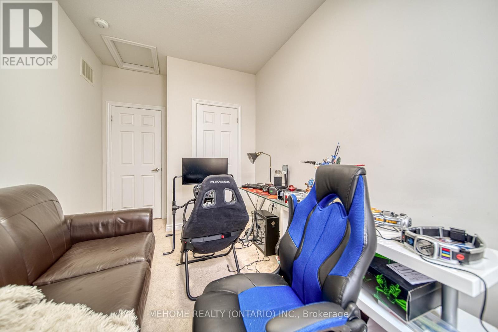 13 Titan Trail, Markham, ON - Indoor