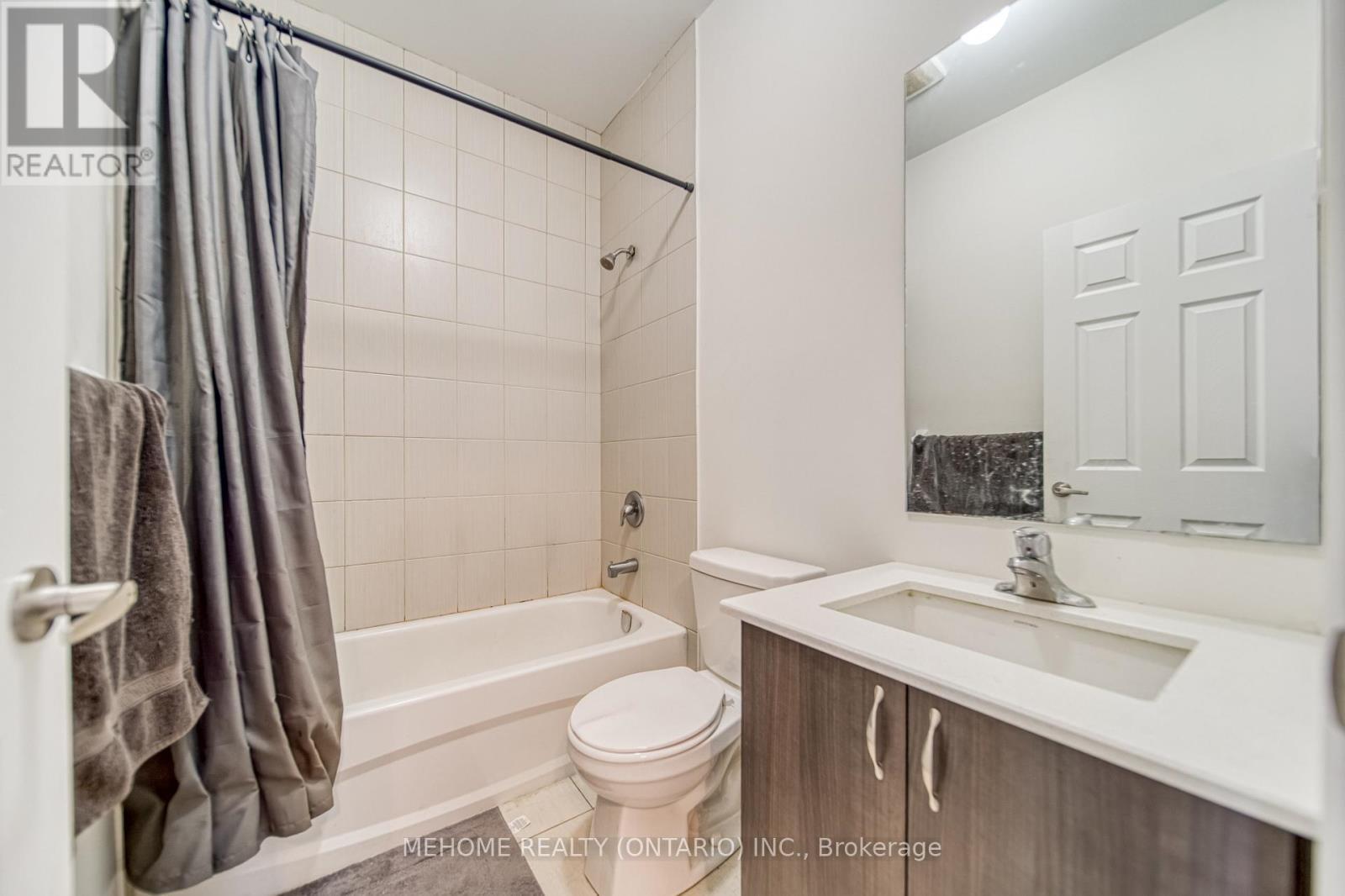 13 Titan Trail, Markham, ON - Indoor Photo Showing Bathroom