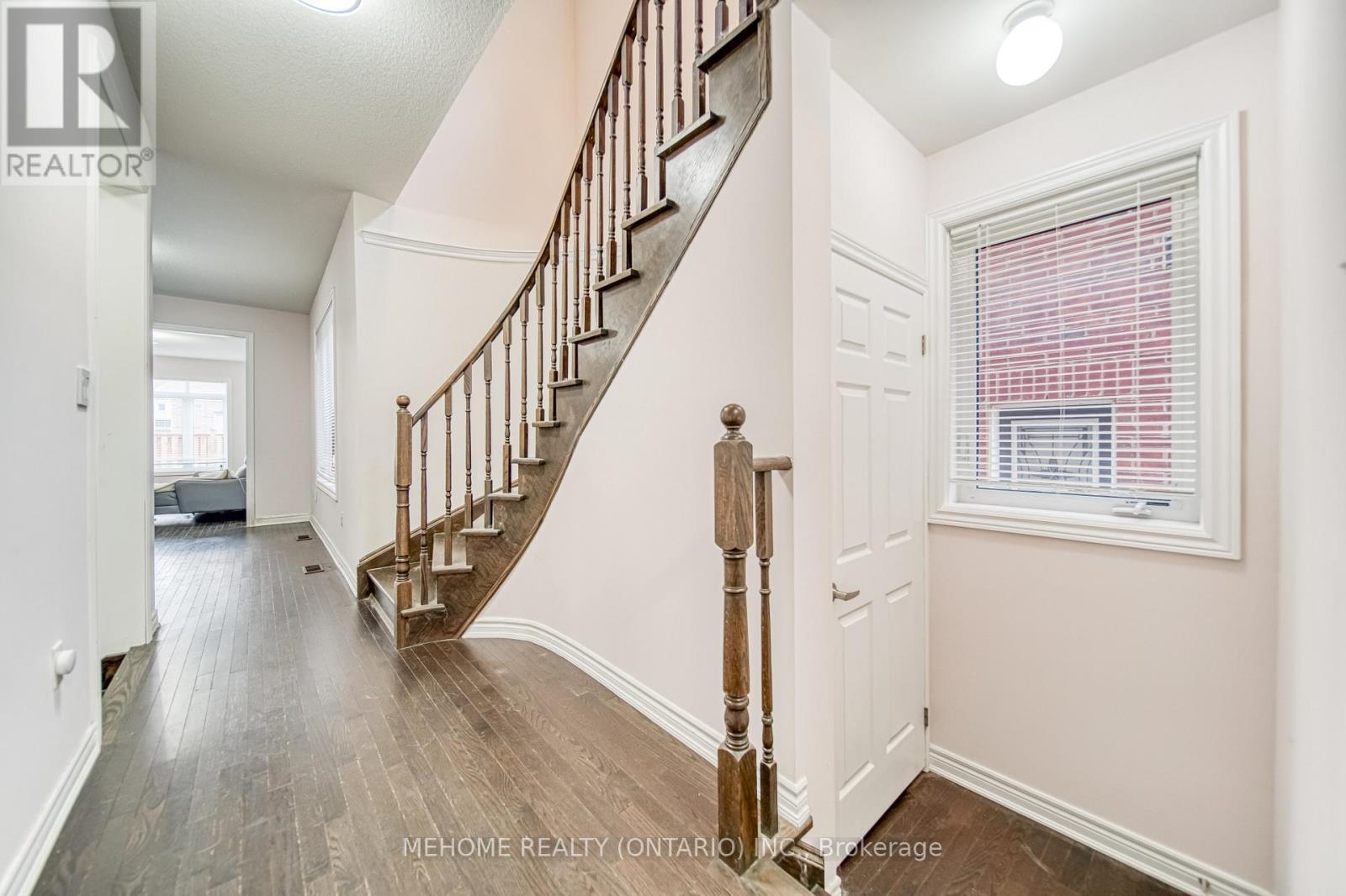 13 Titan Trail, Markham, ON - Indoor Photo Showing Other Room