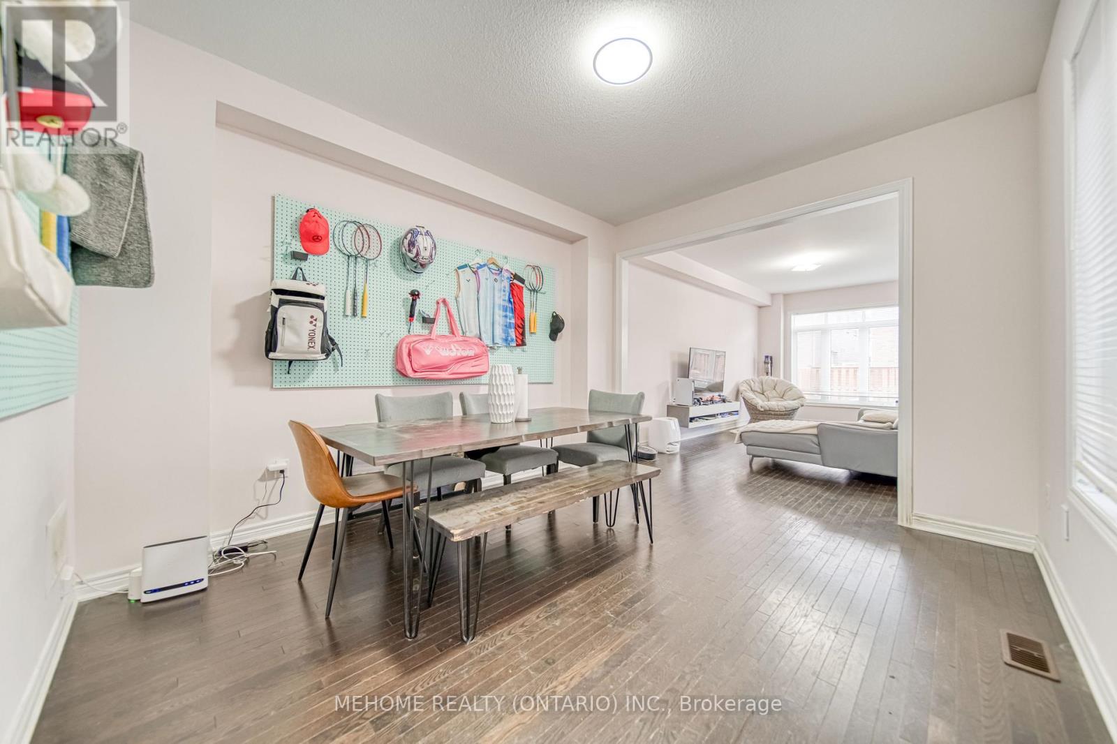 13 Titan Trail, Markham, ON - Indoor