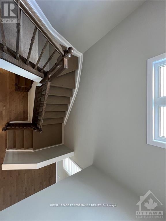 18 Gardenpost Terrace S, Ottawa, ON -