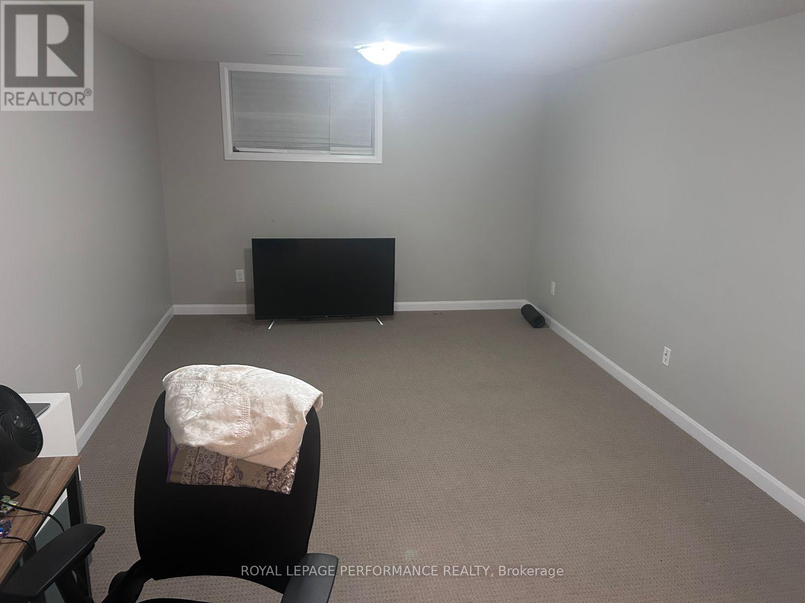 18 Gardenpost Terrace S, Ottawa, ON - Indoor Photo Showing Other Room