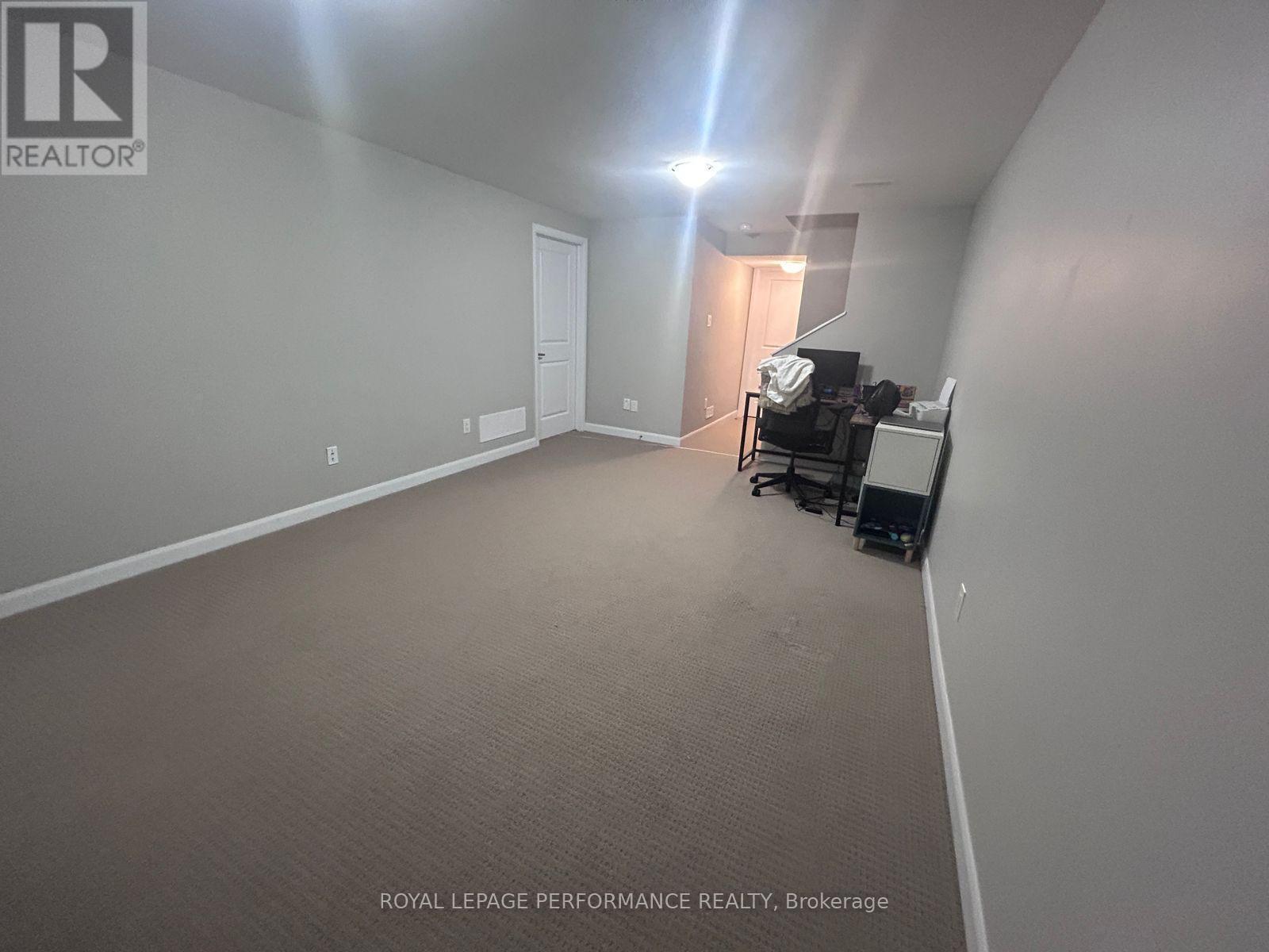 18 Gardenpost Terrace S, Ottawa, ON - Indoor Photo Showing Other Room