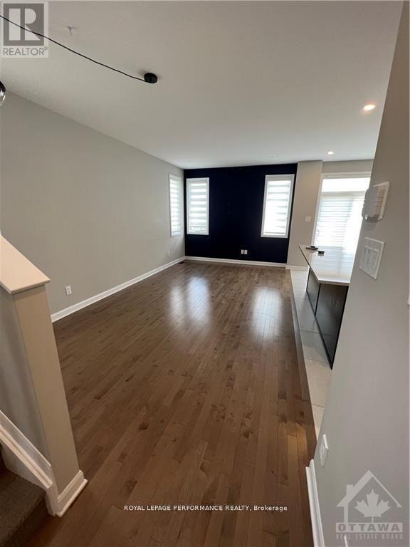 18 Gardenpost Terrace S, Ottawa, ON - Indoor Photo Showing Other Room