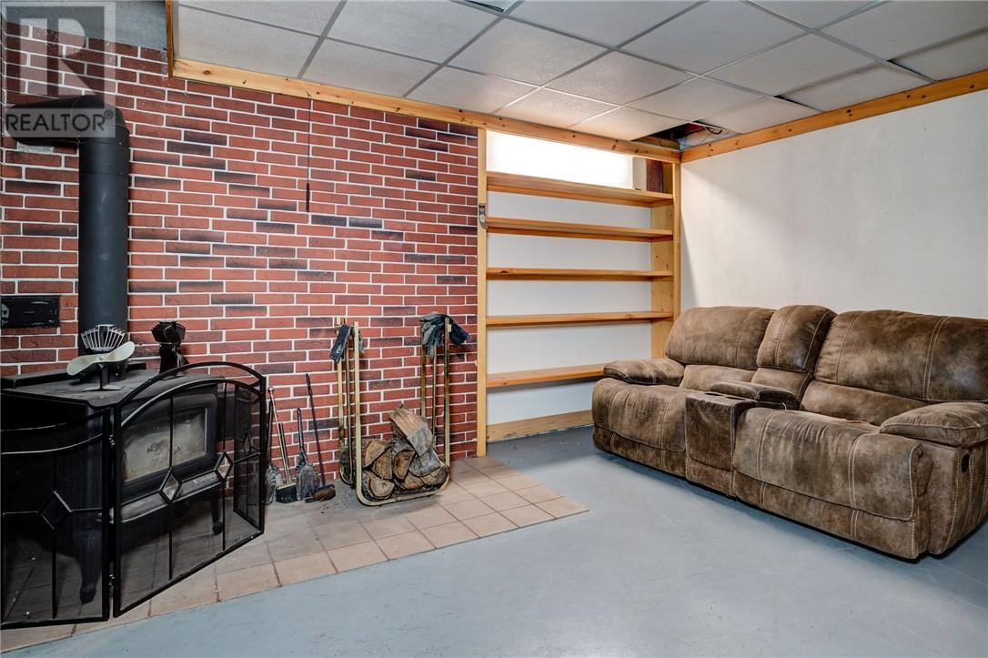 1767 Wallace Road, Chelmsford, ON - Indoor