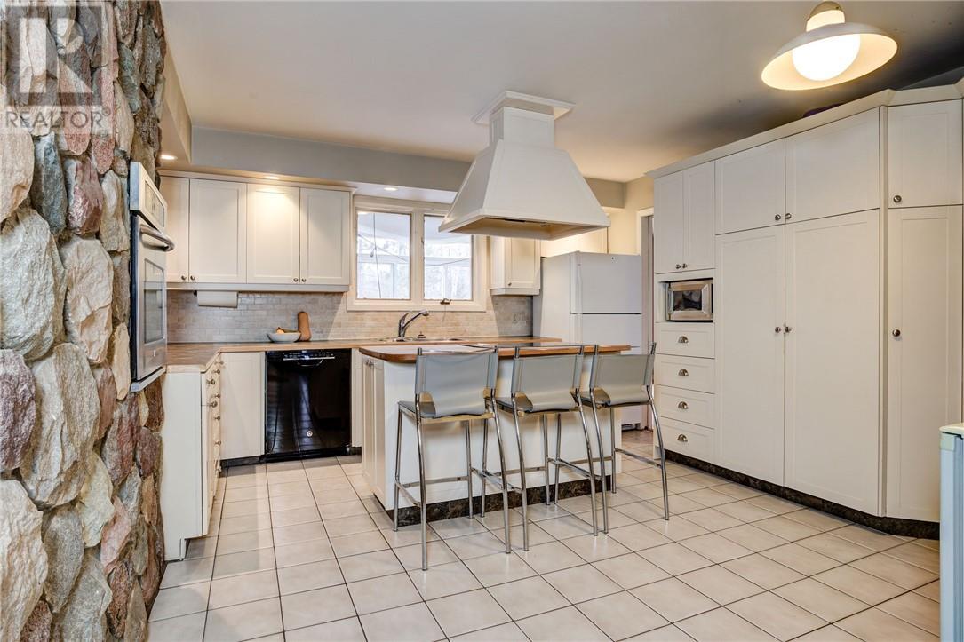 1767 Wallace Road, Chelmsford, ON - Indoor Photo Showing Kitchen